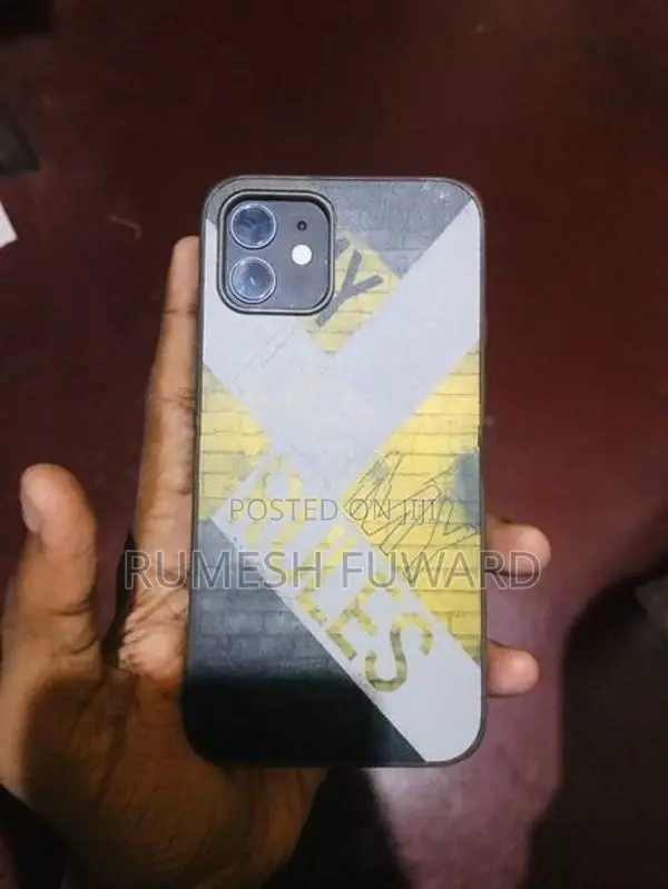 Apple iPhone 12 (Used)