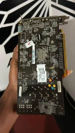 GTX 560 1GB / (4GB+4GB+2GB) DDR3 Samsung RAM Card
