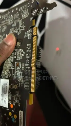 GTX 560 1GB / (4GB+4GB+2GB) DDR3 Samsung RAM Card