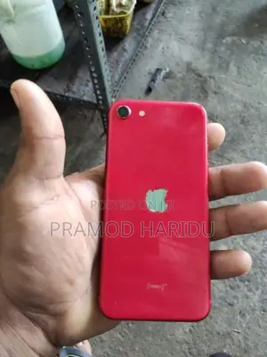 Apple iPhone SE 2 (Used)