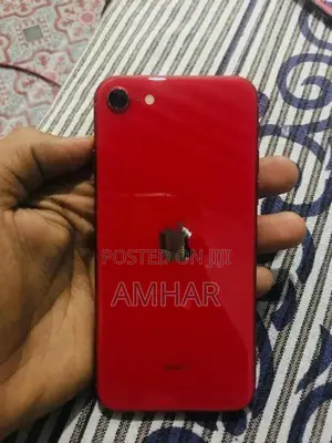 Apple iPhone SE 2 (Used)
