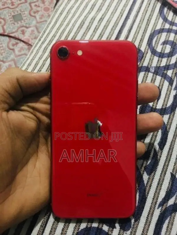 Apple iPhone SE 2 (Used)