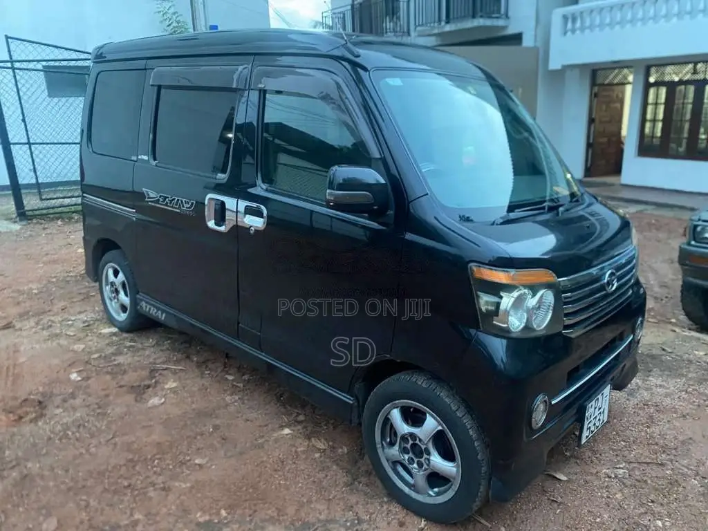 Daihatsu Hijet 2018 Van (Used)