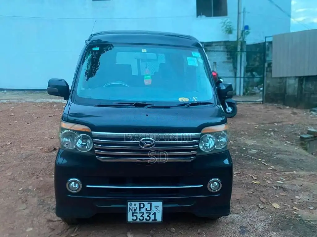 Daihatsu Hijet 2018 Van (Used)