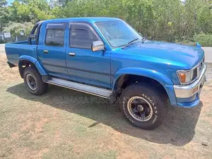 Toyota Hilux 1993 Pickup (Used)