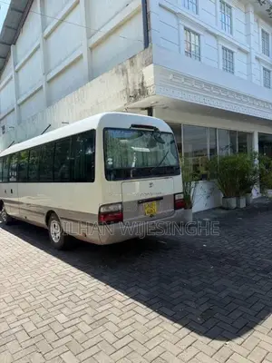 Toyota Coaster 2010 Bus (Used)