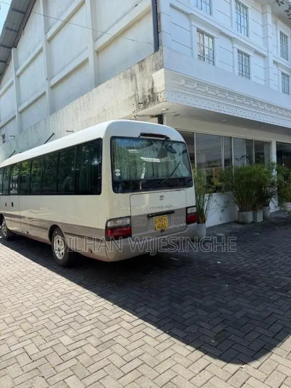 Toyota Coaster 2010 Bus (Used)