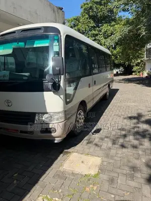 Toyota Coaster 2010 Bus (Used)