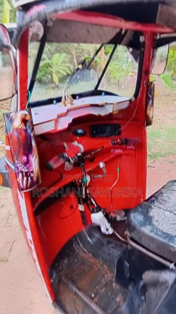 Bajaj 2 Stroke 1995 Three Wheel (Used)