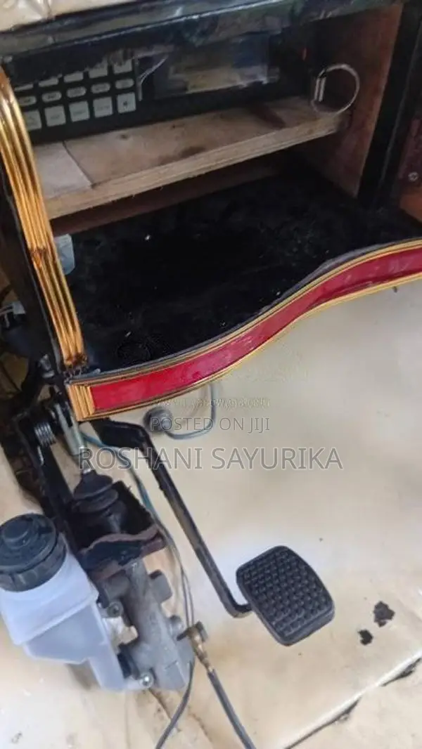 Bajaj 2 Stroke 1995 Three Wheel (Used)