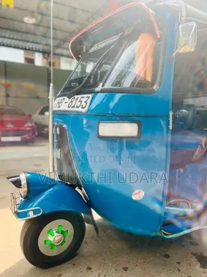 Bajaj 2 Stroke 2003 Three Wheel (Used)