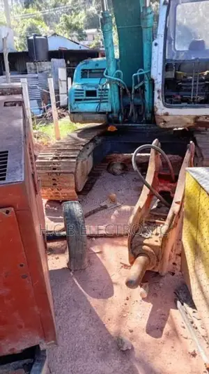 Kobelco Excavator 2017 Heavy-Duty (Used)