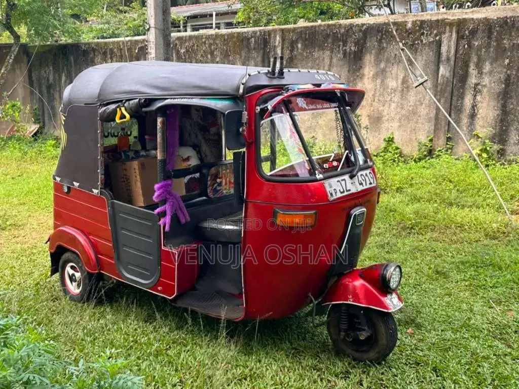 Bajaj 2 Stroke 2007 Three Wheel (Used)