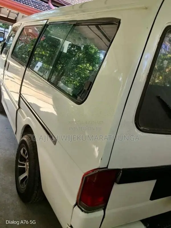 Mazda Brawnyng 1992 Van (Used)