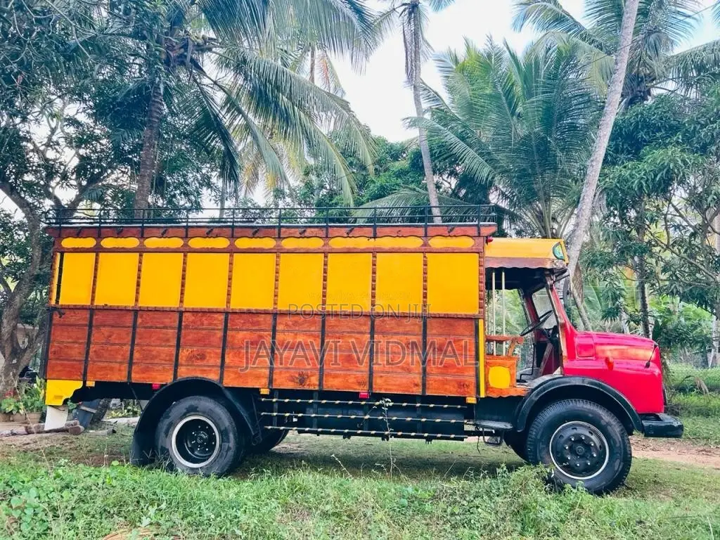 Tata 1210 1995 Lorry (Used)