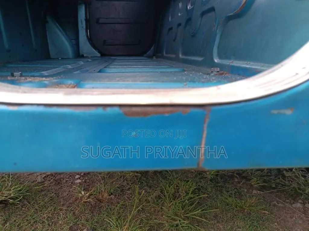 Bajaj RE 205 2011 Three Wheel (Used)