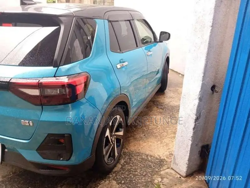 Toyota Raize Z Grade Hybrid2025 2022 SUV (Used)