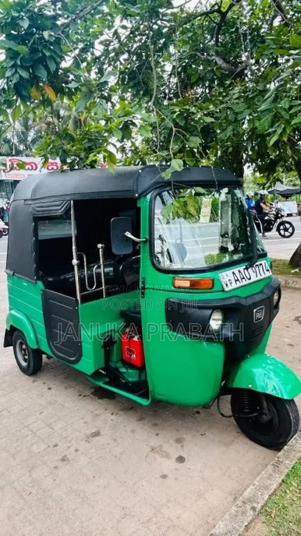 Bajaj RE 2014 Three Wheel (Used)
