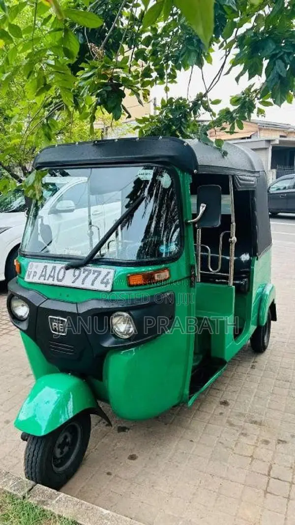 Bajaj RE 2014 Three Wheel (Used)
