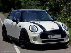 BMW Mini Cooper S 2017 Car (Used)