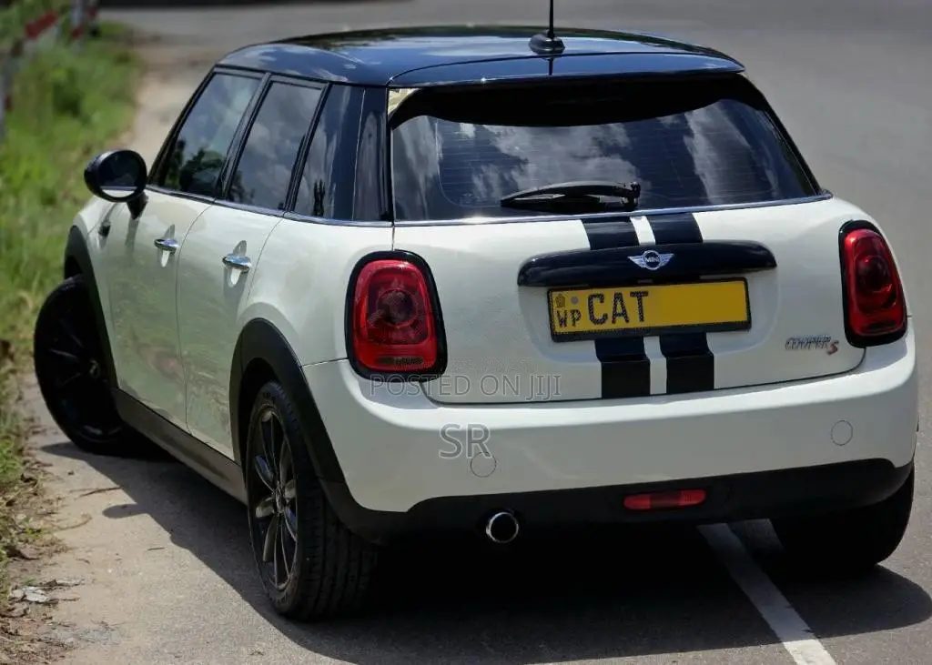 BMW Mini Cooper S 2017 Car (Used)