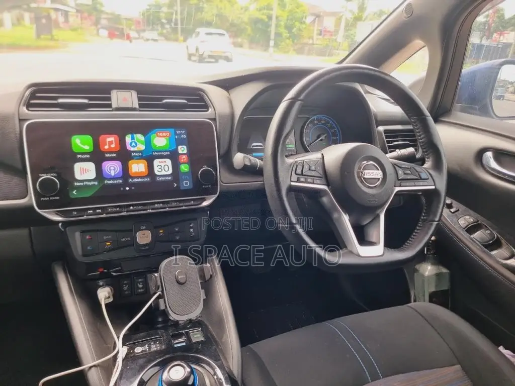 Nissan Leaf 2023 Car (Used)