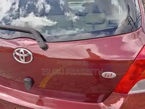 Toyota VITZ ILL 2007 Car (Used)