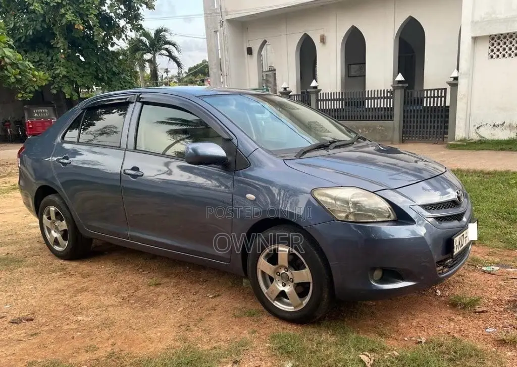 Toyota Yaris 2006 Car (Used)