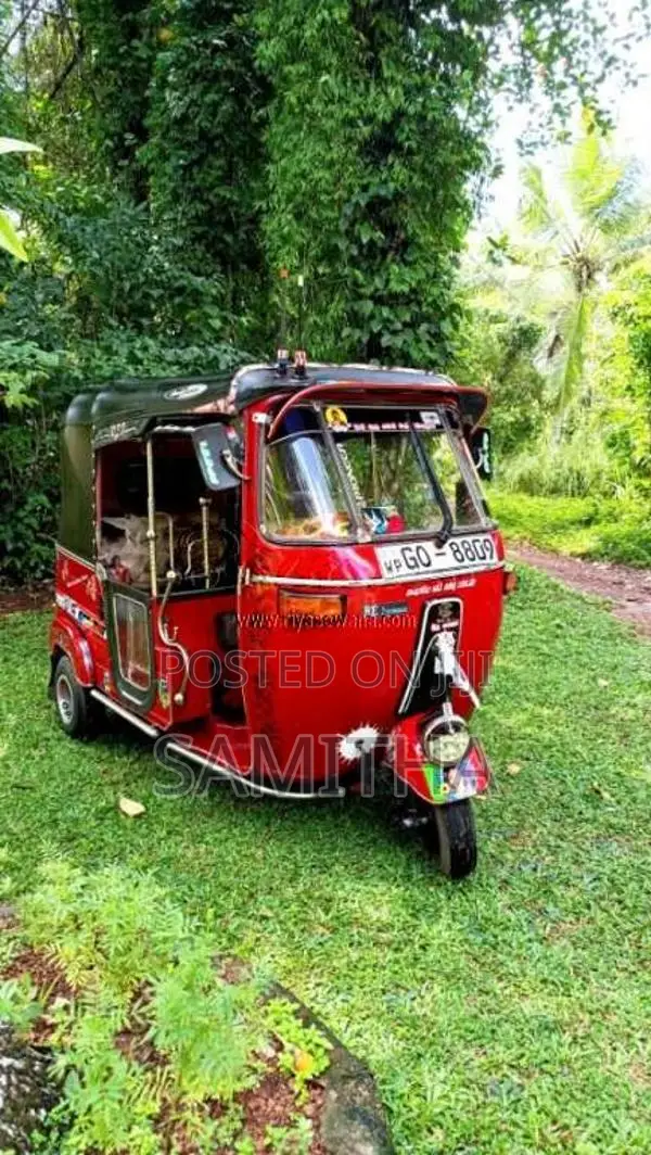 Bajaj 2 Stroke 2002 Three Wheel (Used)