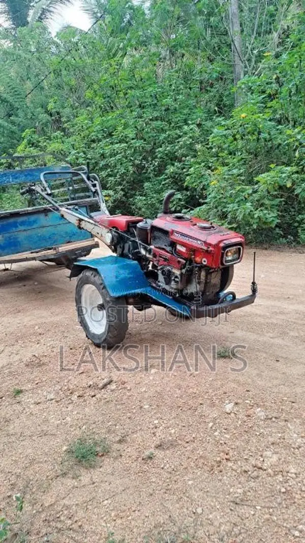 Kubota K8 2004 Tractor (Used)