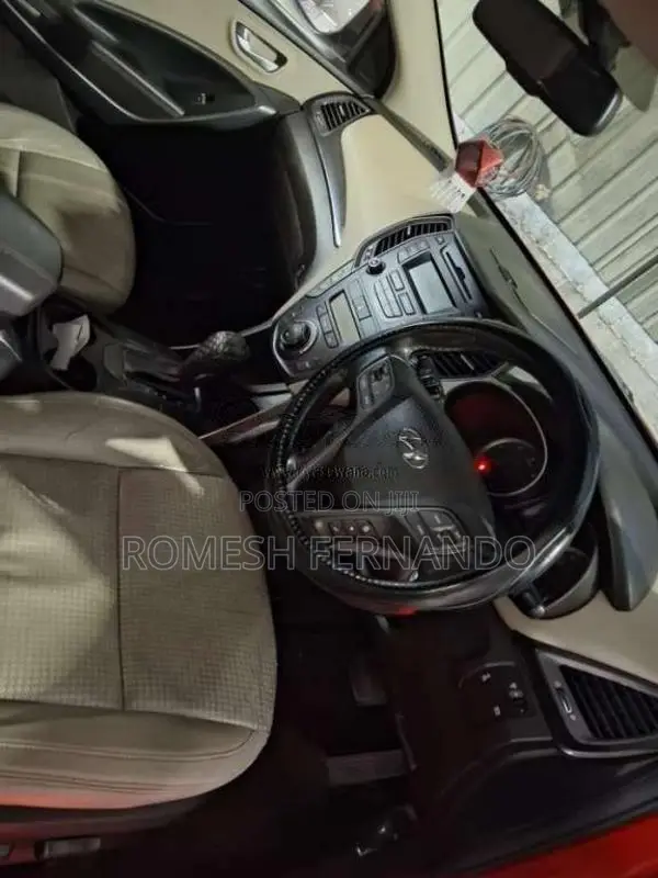 Hyundai Santa Fe 2014 SUV (Used)