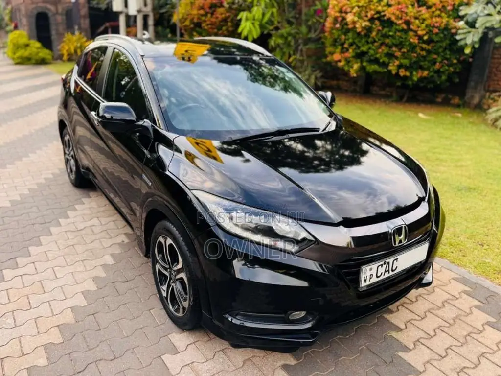 Honda Vezel Z 2014 SUV (Used)