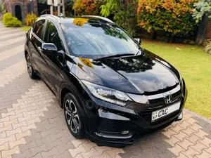 Honda Vezel Z 2014 SUV (Used)