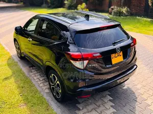 Honda Vezel Z 2014 SUV (Used)