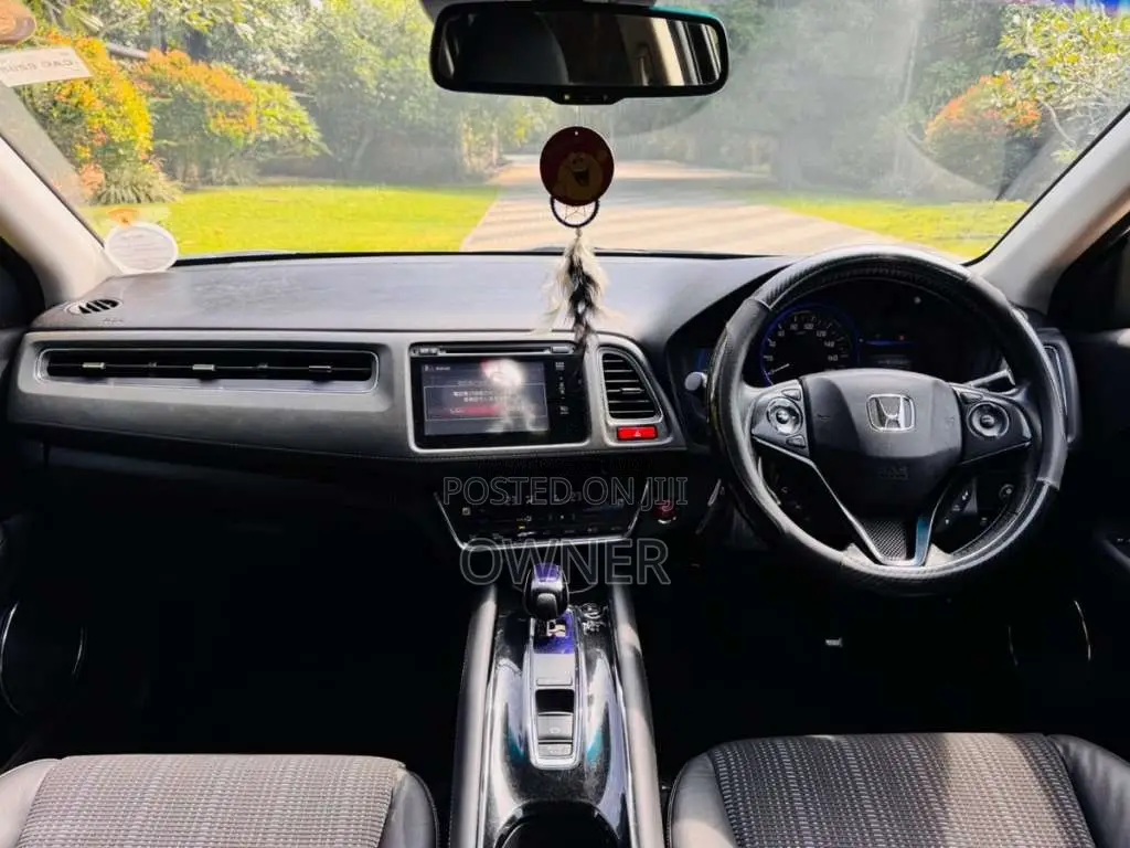 Honda Vezel Z 2014 SUV (Used)