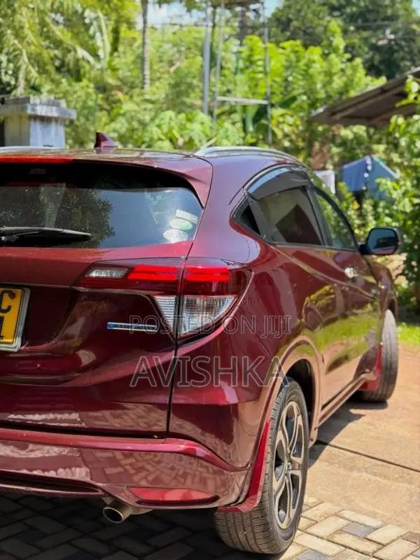 Honda Vezel 2014 SUV (Used)