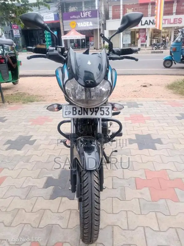 Bajaj Discover 2024 Motorbike (Used)
