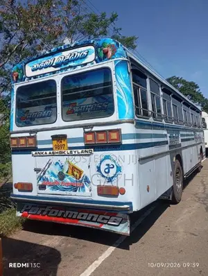 Ashok-Leyland Viking 2004 Bus (Used)