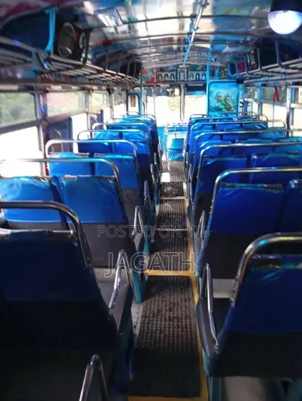 Ashok-Leyland Viking 2004 Bus (Used)