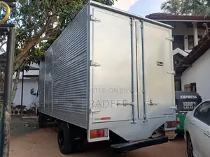 Mitsubishi Fuso 2003 Lorry (Used)