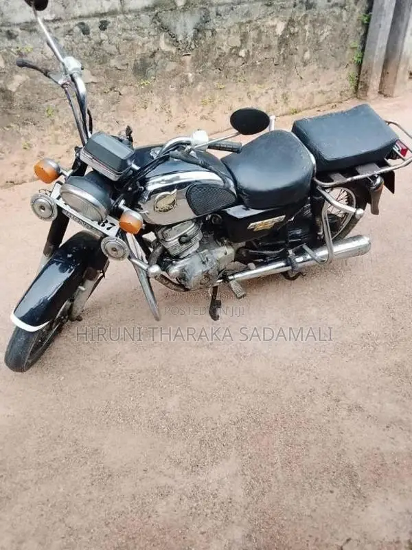 Honda CD 125 Benly 1995 Motorbike (Used)