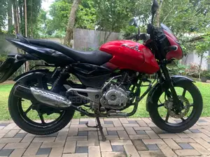 Bajaj Pulsar 150 2014 Red