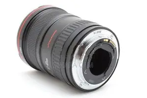 canon 17-40 F4 L DSLR lens