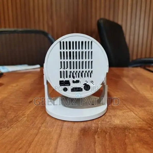 Mac Cubic HY300 Projector