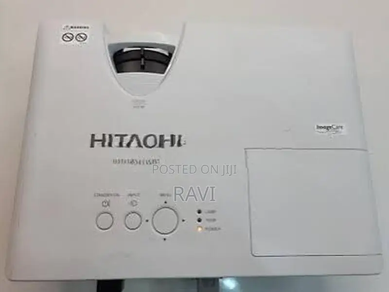 Hitachi projector Lum 4000