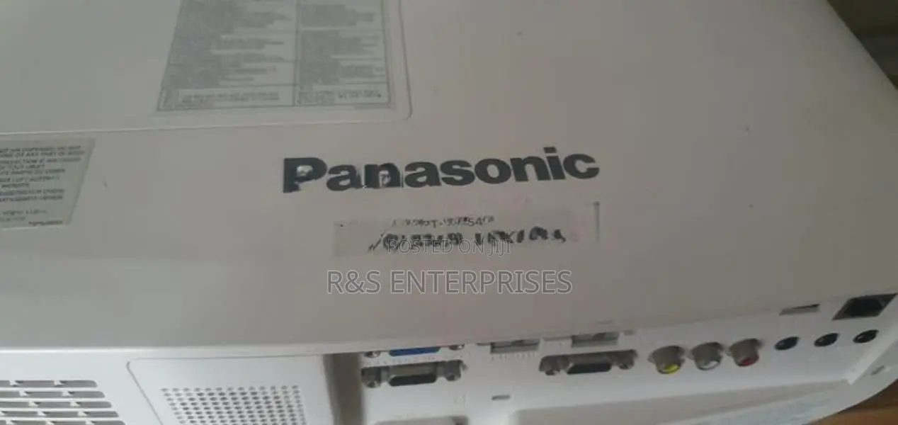 Panasonic 5000 Lumens Daylight Projector