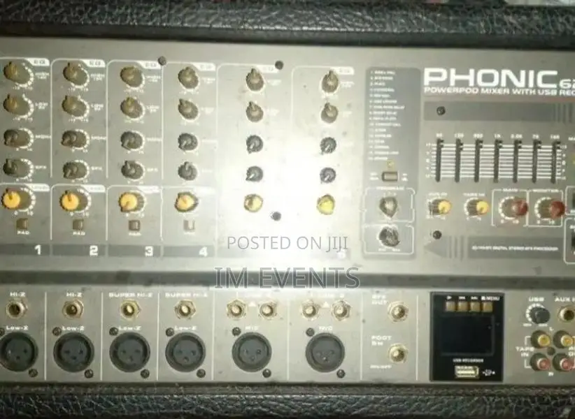 Phonic Powered Mixer