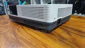 LC-XBL21 Projector