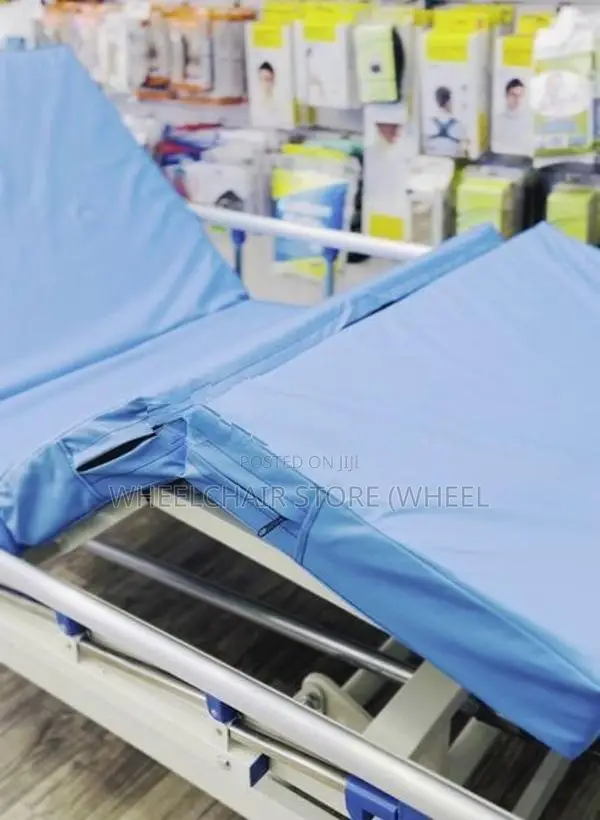 Patient Hospital Bed 3 Fold Rexine Matters