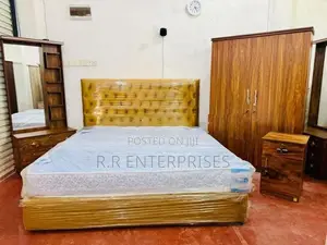 New 72"*72" Fully complete Bedroom set .6*6.